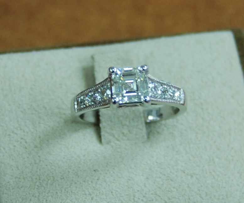 14K White Gold 1.37ct Diamond Engagement Ring